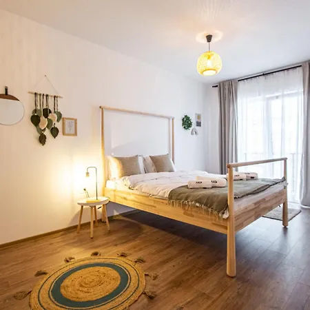 Mo Host Nest Apartment Brasov