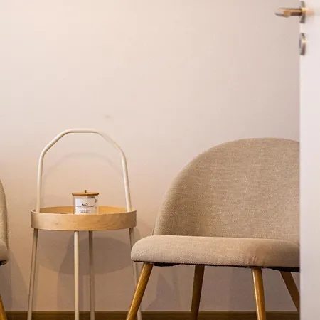 Mo Host Nest Braşov