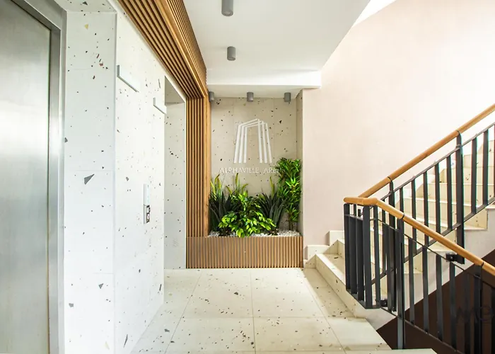 Mo Host Nest Брашов